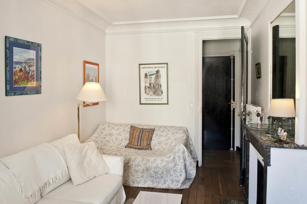 Classy St. Germain Apartment Paris Zimmer foto